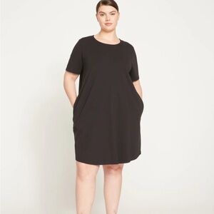 UNIVERSAL STANDARD Halie T-Shirt Dress in Black Size Large / 22-24